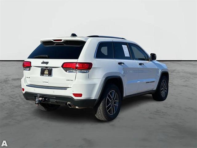 Photo of 2021 Bright White Clearcoat Jeep Grand Cherokee