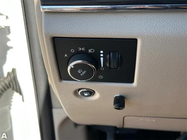 Photo of 2021 Bright White Clearcoat Jeep Grand Cherokee