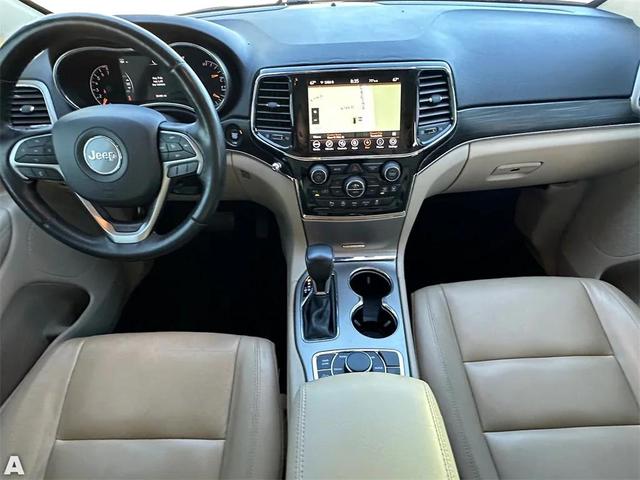 Photo of 2021 Bright White Clearcoat Jeep Grand Cherokee