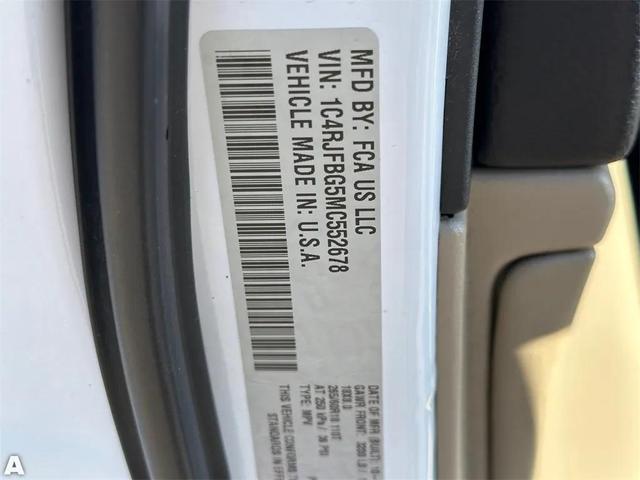 Photo of 2021 Bright White Clearcoat Jeep Grand Cherokee