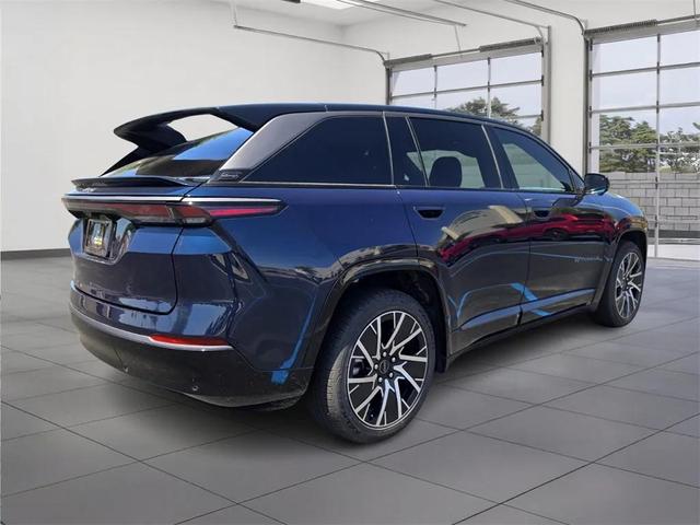 Photo of 2025 Fathom Blue Pearlcoat Jeep Wagoneer S