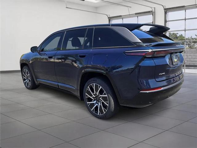 Photo of 2025 Fathom Blue Pearlcoat Jeep Wagoneer S