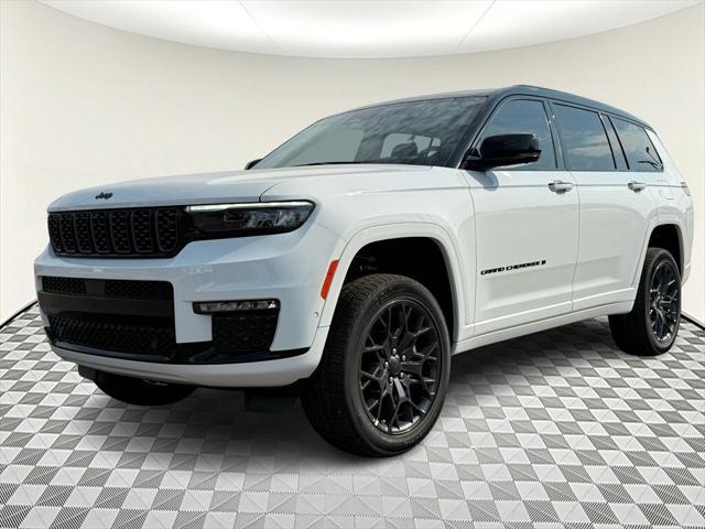 Photo of 2025 Bright White Jeep Grand Cherokee L