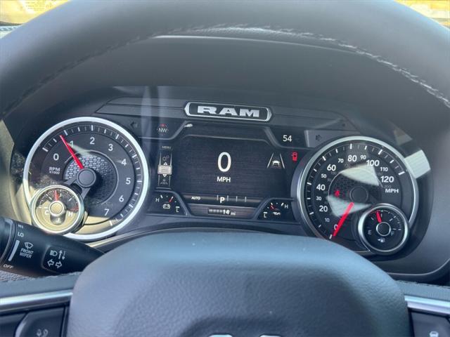 Photo of 2025 Diamond Black Crystal Pearlcoat RAM 1500