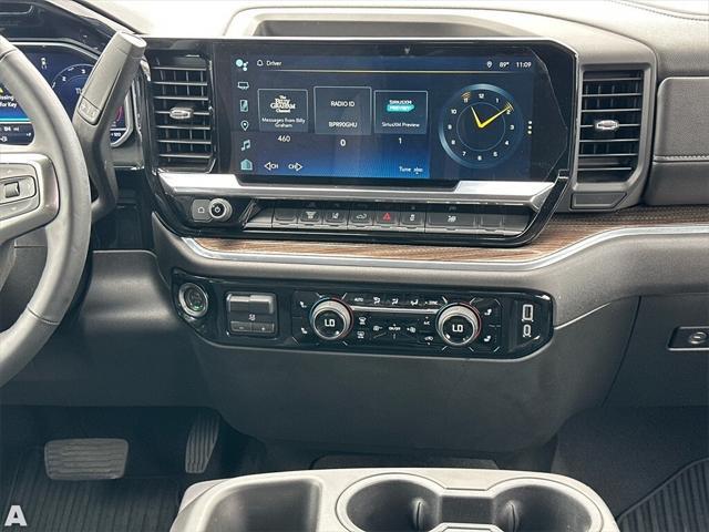 Photo of 2025 Summit White Chevrolet Silverado 3500
