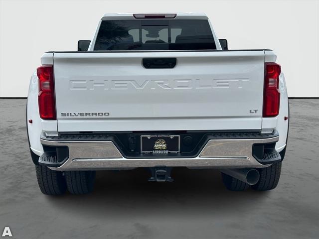 Photo of 2025 Summit White Chevrolet Silverado 3500