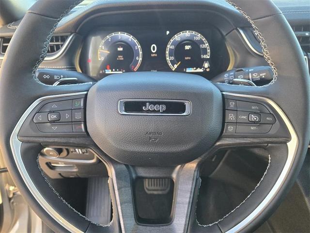 Photo of 2025 Silver Zynith Jeep Grand Cherokee