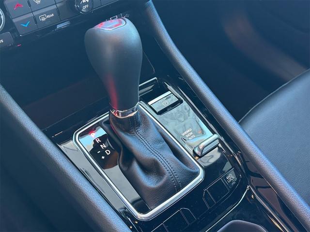 Photo of 2025 Silver Zynith Jeep Compass