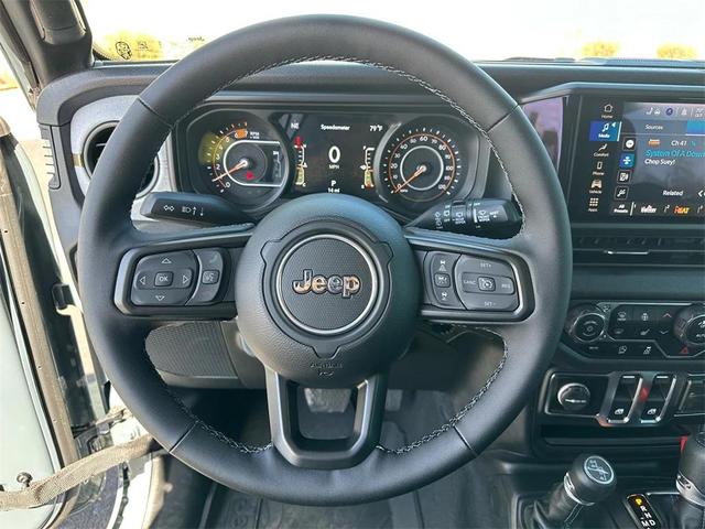 Photo of 2025 Anvil Clearcoat Jeep Wrangler