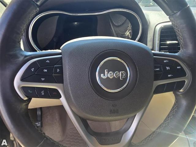 Photo of 2018 Diamond Black Crystal Pearlcoat Jeep Grand Cherokee