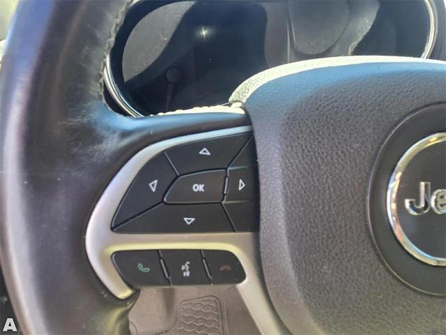 Photo of 2018 Diamond Black Crystal Pearlcoat Jeep Grand Cherokee