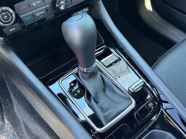 Photo of 2025 Silver Zynith Metallic Clearcoat Jeep Compass