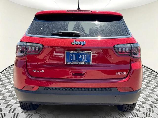 Photo of 2023 Redline Pearlcoat Jeep Compass