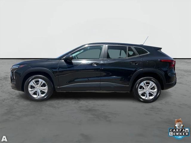 Photo of 2024 Mosaic Black Metallic Chevrolet Trax
