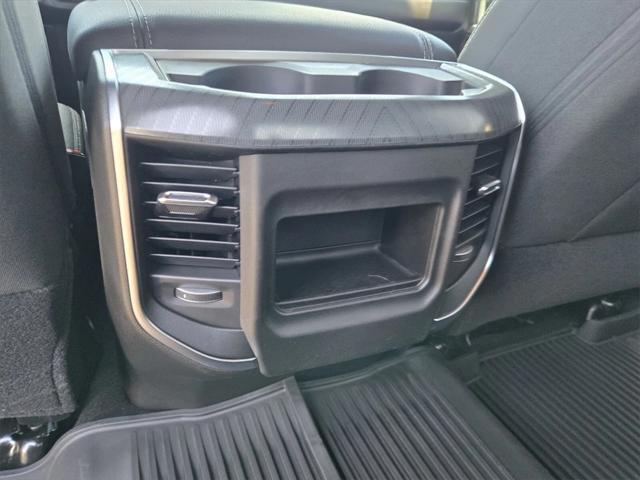Photo of 2025 Diamond Black Crystal Pearlcoat RAM 2500