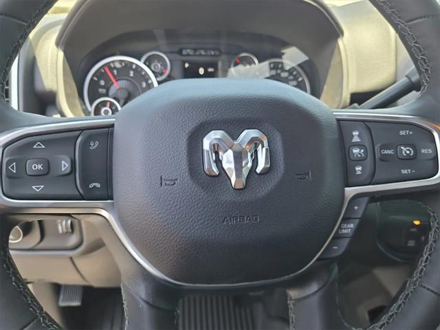 Photo of 2025 Diamond Black Crystal Pearlcoat RAM 2500