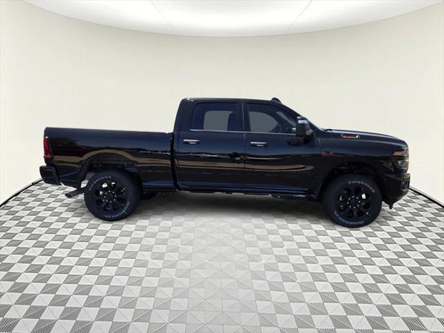 Photo of 2025 Diamond Black Crystal Pearlcoat RAM 2500
