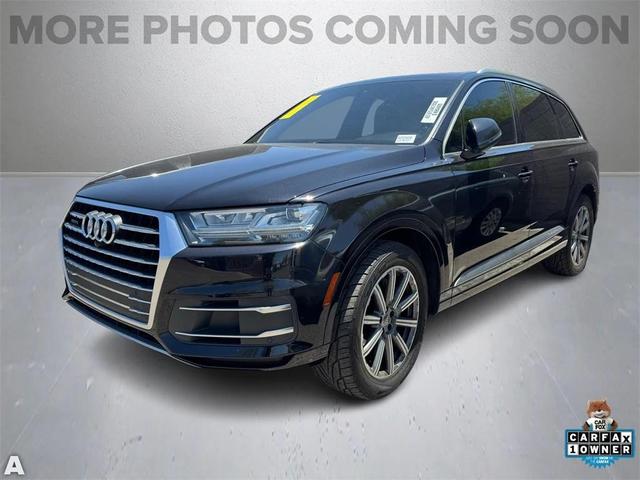 Photo of 2018 Orca Black Metallic Audi Q7