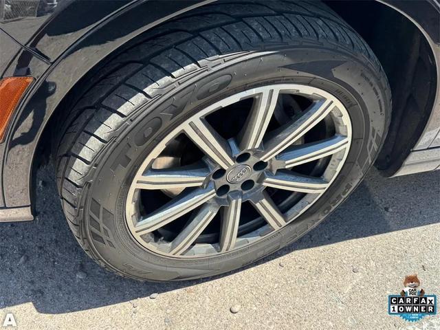 Photo of 2018 Orca Black Metallic Audi Q7