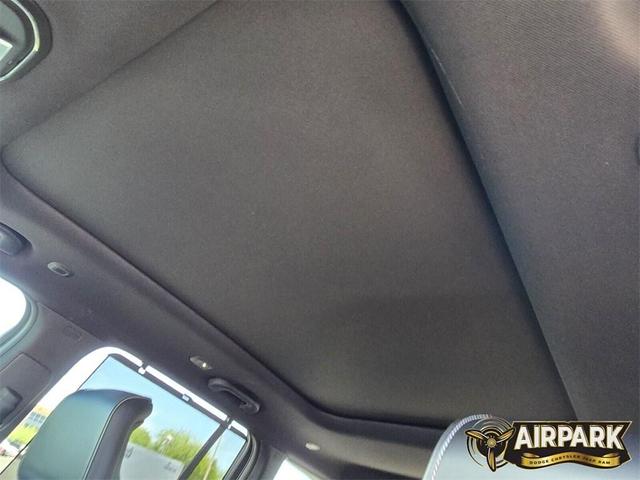 Photo of 2025 Baltic Gray Jeep Grand Cherokee