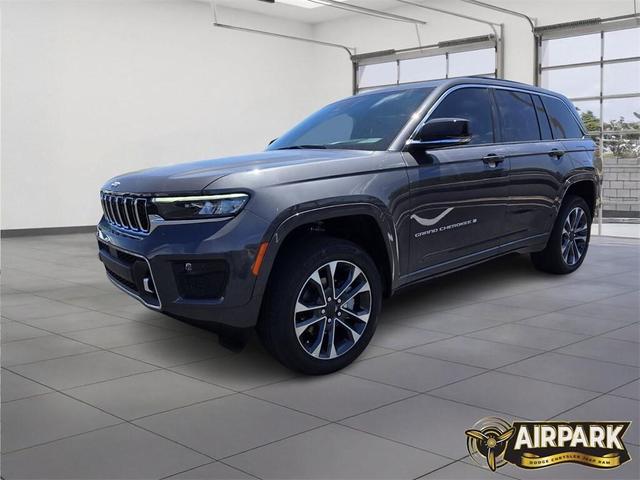 Photo of 2025 Baltic Gray Jeep Grand Cherokee