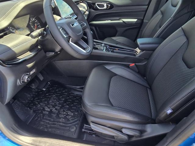 Photo of 2025 Hydro Blue Pearlcoat Jeep Compass