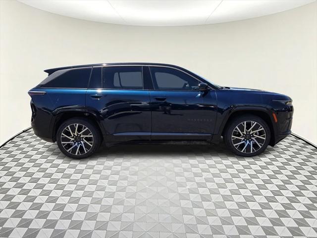 Photo of 2025 Fathom Blue Pearlcoat Jeep Wagoneer S