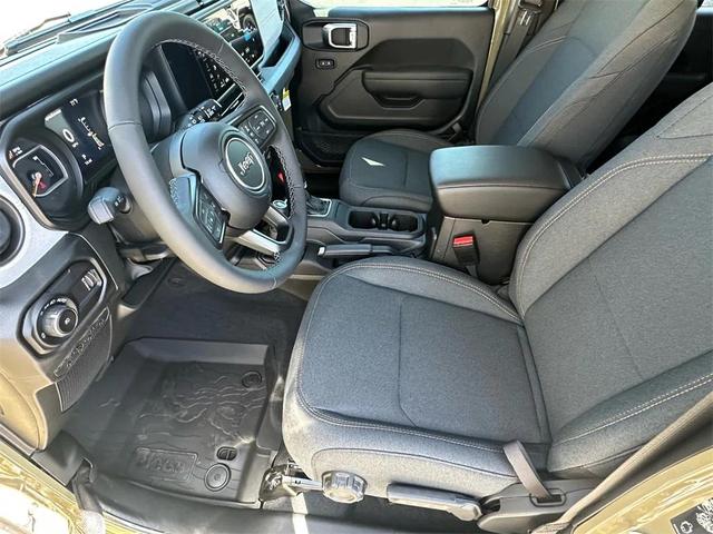 Photo of 2025 41 Jeep Wrangler