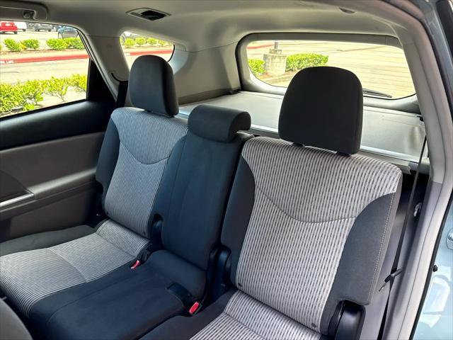 Photo of 2015 Light Green Toyota Prius v