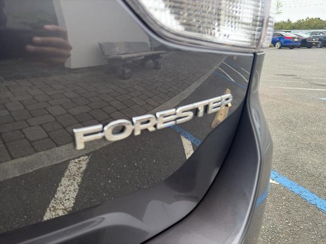 Photo of 2024 Magnetite Gray Metallic Subaru Forester