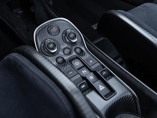 Photo of 2020 Vega Blue McLaren 600LT