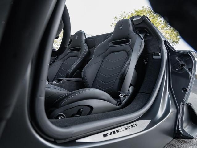 Photo of 2023 Grigio Maserati MC20
