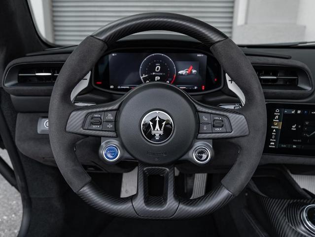 Photo of 2023 Grigio Maserati MC20