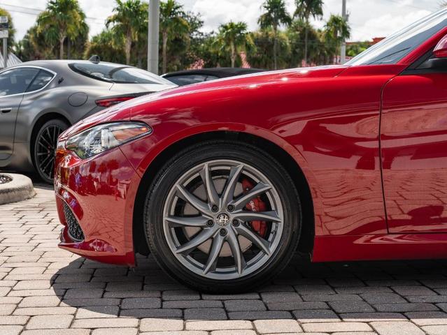 Photo of 2023 Red Alfa Romeo Giulia
