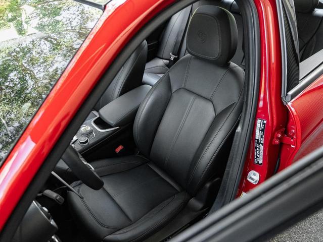 Photo of 2023 Red Alfa Romeo Giulia