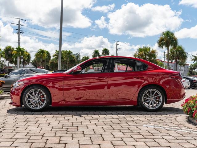 Photo of 2023 Red Alfa Romeo Giulia