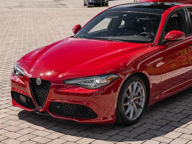 Photo of 2023 Red Alfa Romeo Giulia