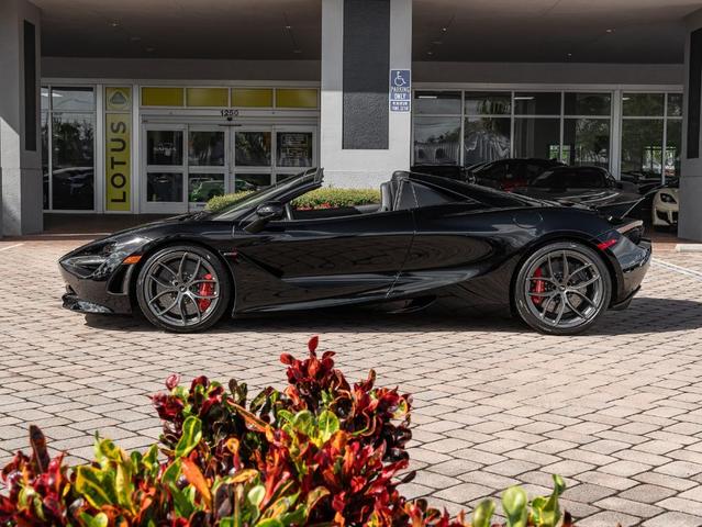Photo of 2020 Onyx Black McLaren 720S