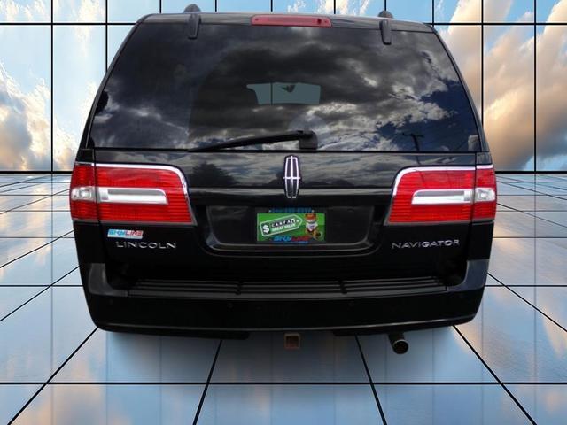 Photo of 2014 Tuxedo Black Lincoln Navigator