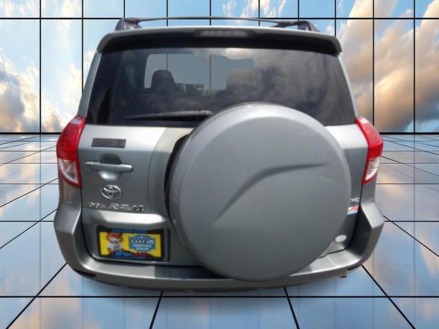 Photo of 2006 Blue Toyota RAV4