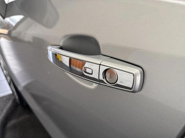 Photo of 2018 Quicksilver Metallic Buick Encore
