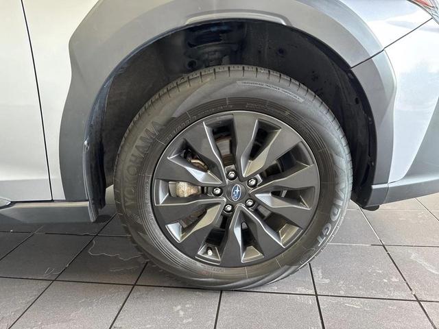 Photo of 2023 Ice Silver Metallic Subaru Outback