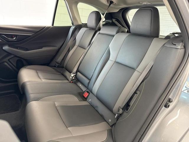 Photo of 2023 Ice Silver Metallic Subaru Outback