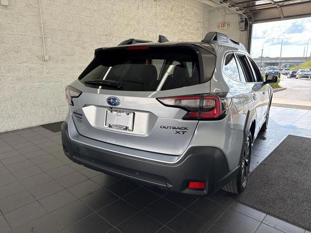 Photo of 2023 Ice Silver Metallic Subaru Outback
