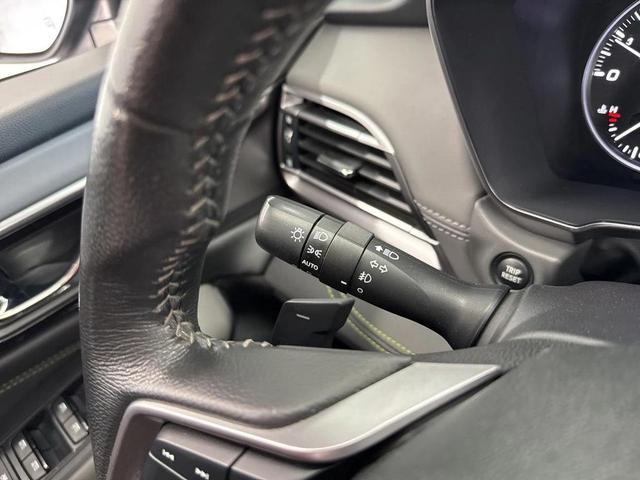 Photo of 2023 Ice Silver Metallic Subaru Outback