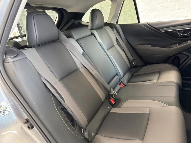 Photo of 2023 Ice Silver Metallic Subaru Outback