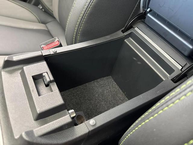 Photo of 2023 Ice Silver Metallic Subaru Outback