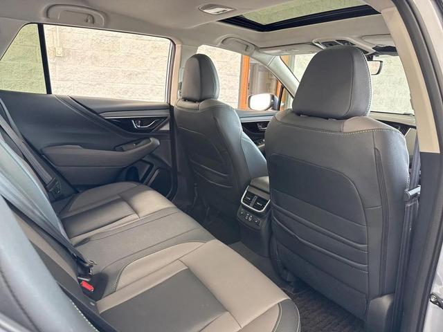 Photo of 2023 Ice Silver Metallic Subaru Outback