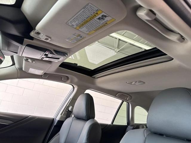 Photo of 2023 Ice Silver Metallic Subaru Outback