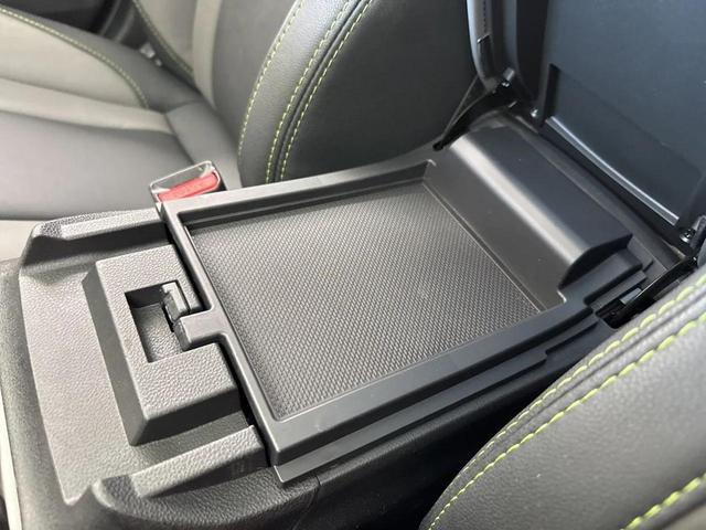 Photo of 2023 Ice Silver Metallic Subaru Outback